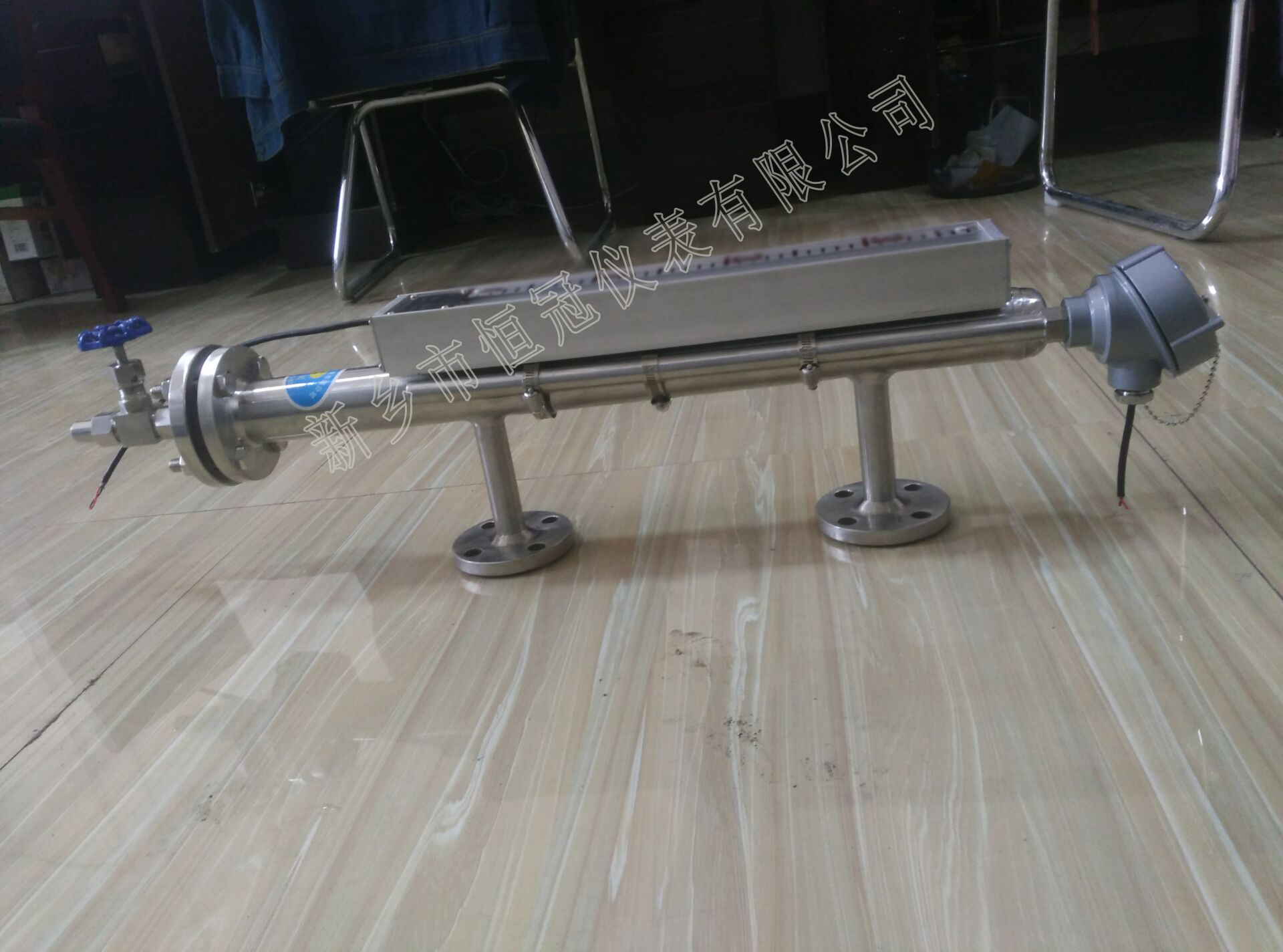 湖北訂制的磁敏電子雙色液位計(jì)防腐型已發(fā)貨，梁經(jīng)理您保持手機(jī)暢通，以方便接收